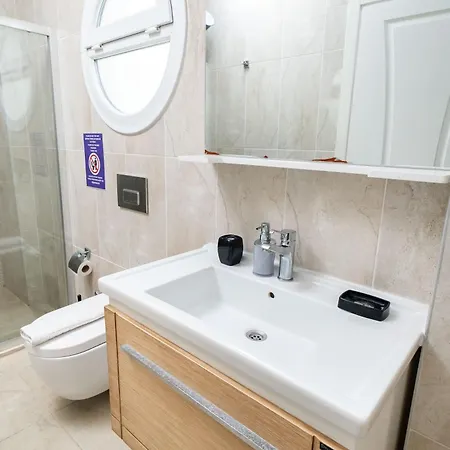 Angel - Private Pool And Nature View In Oeluedeniz * Fethiye