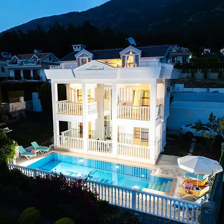 Angel - Private Pool And Nature View In Oeluedeniz Vilă