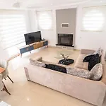 Angel - Private Pool And Nature View In Oeluedeniz * フェティエ