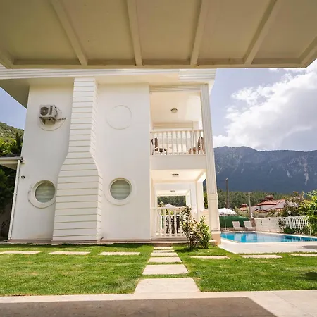 Angel - Private Pool And Nature View In Oeluedeniz *