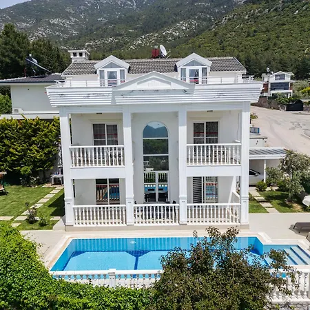 Angel - Private Pool And Nature View In Oeluedeniz * Fethiye