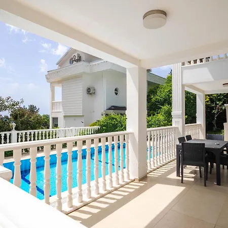 Angel - Private Pool And Nature View In Oeluedeniz Fethiye