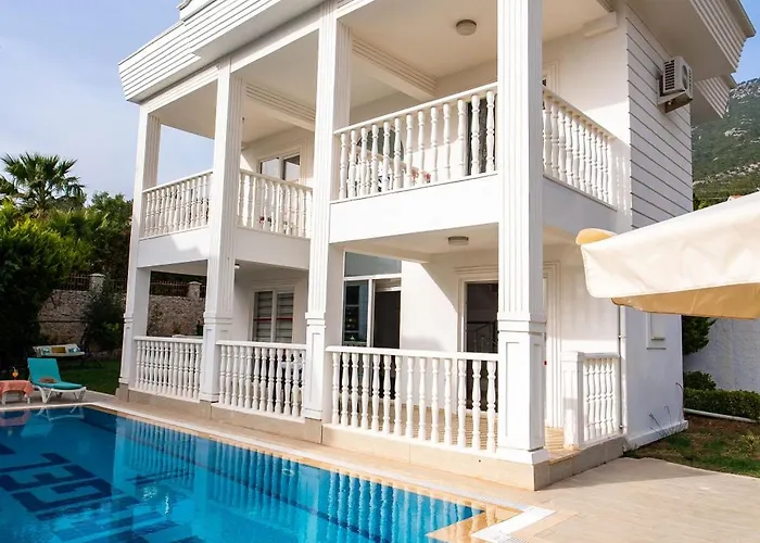 Angel - Private Pool And Nature View In Oeluedeniz *